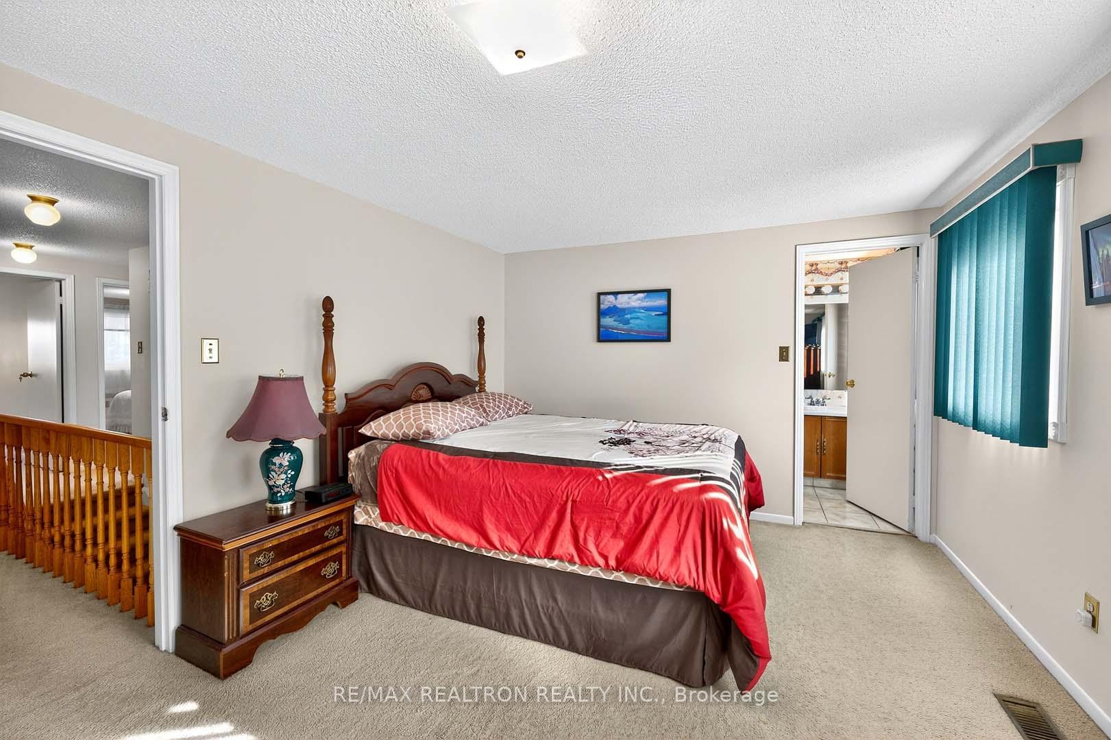 Photo 17 of 18 Newell Place, Brampton, Westgate — HOMEH