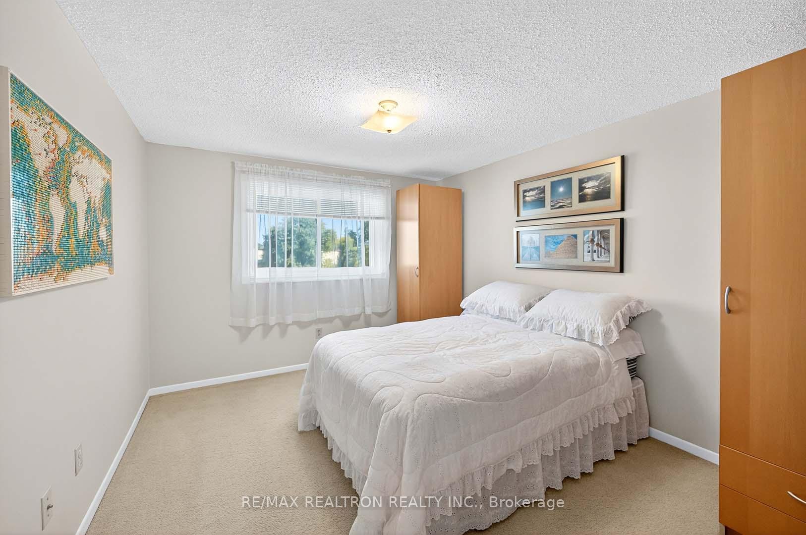 Photo 22 of 18 Newell Place, Brampton, Westgate — HOMEH