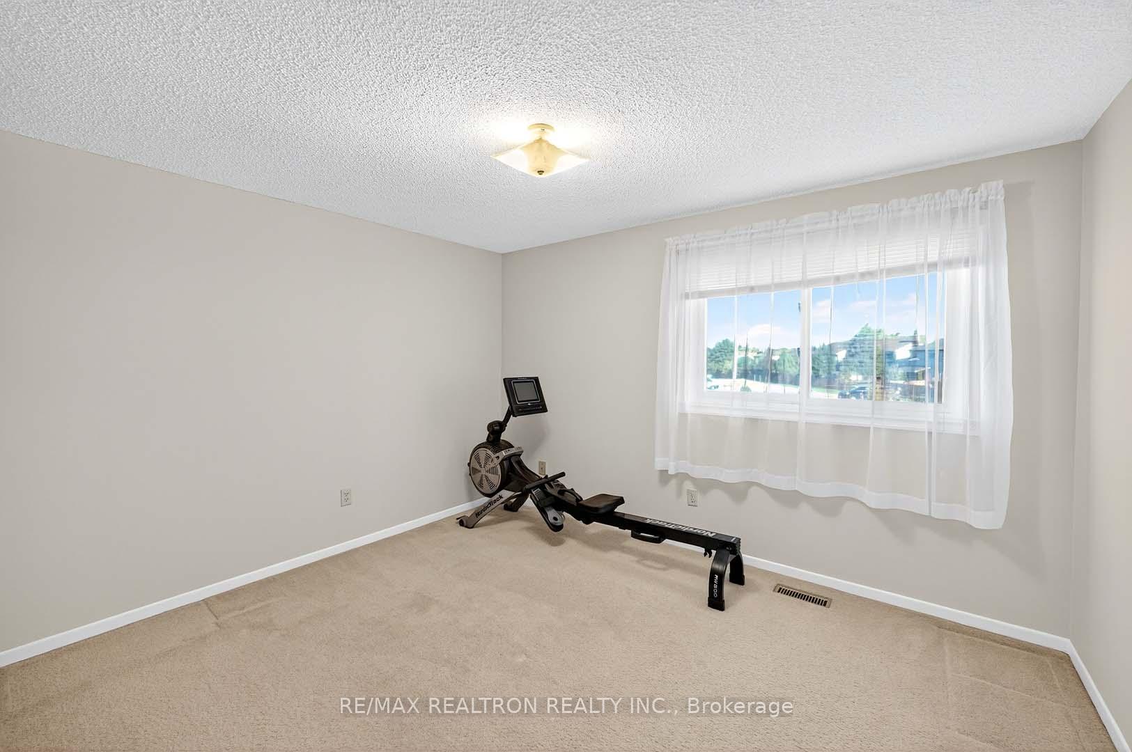 Photo 24 of 18 Newell Place, Brampton, Westgate — HOMEH