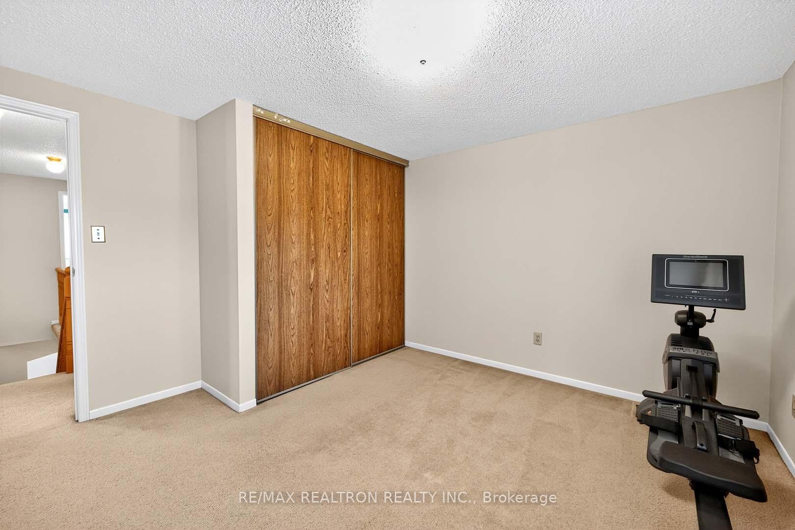 Photo 25 of 18 Newell Place, Brampton, Westgate — HOMEH