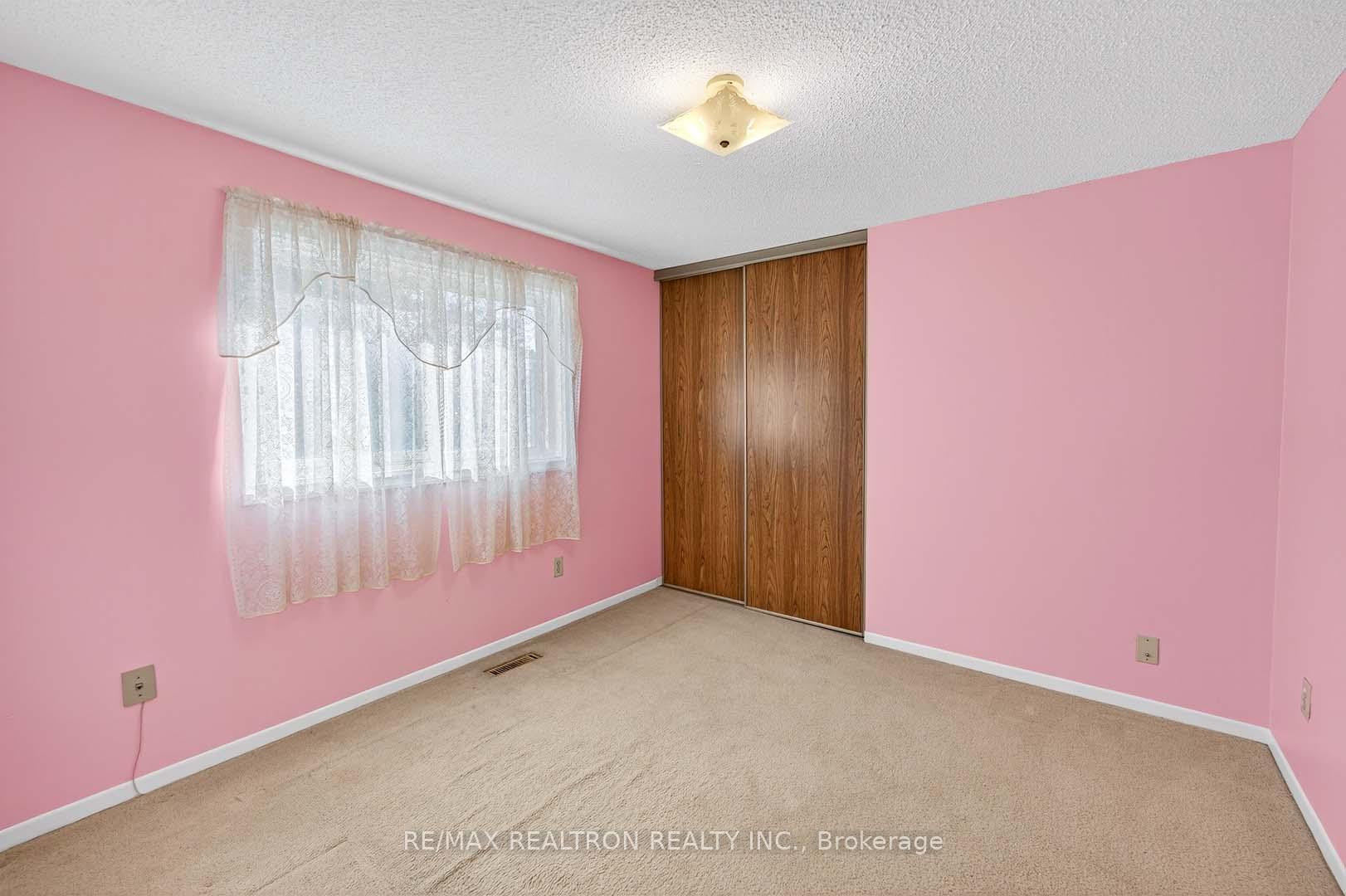 Photo 26 of 18 Newell Place, Brampton, Westgate — HOMEH