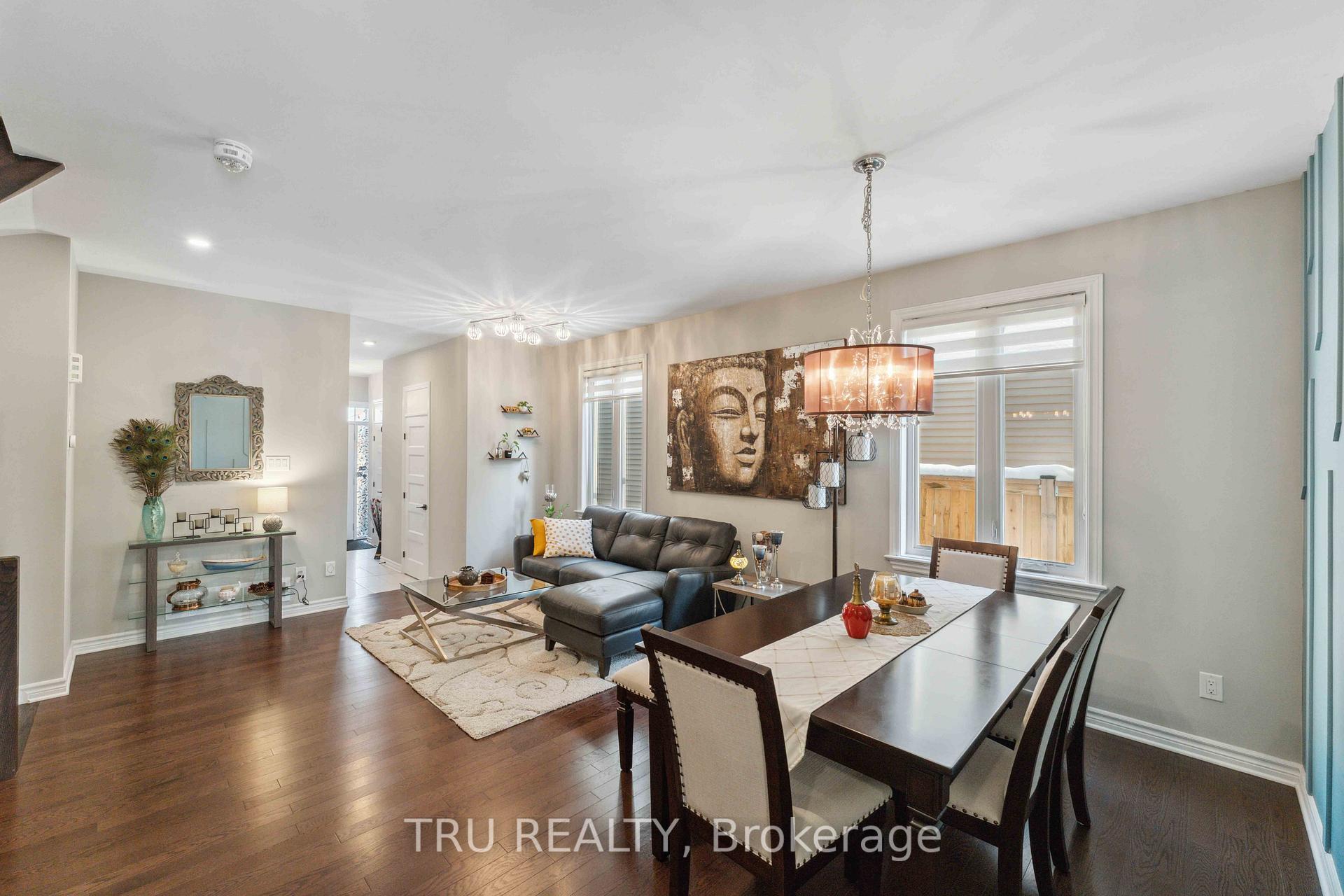 Photo 7 of 234 Fergus Crescent, Ottawa, Barrhaven - Cedargrove/Fraserdale — HOMEH