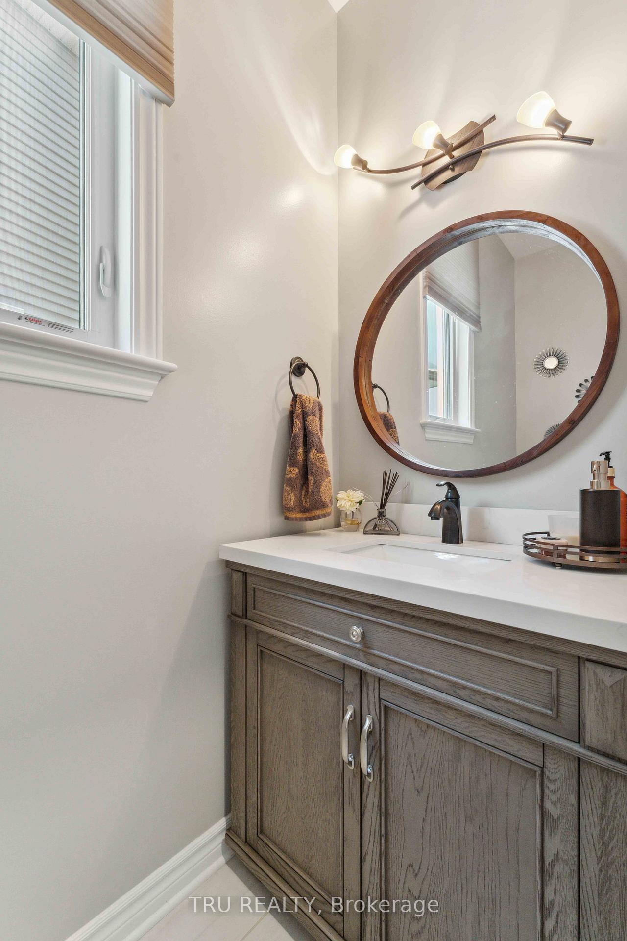 Photo 11 of 234 Fergus Crescent, Ottawa, Barrhaven - Cedargrove/Fraserdale — HOMEH