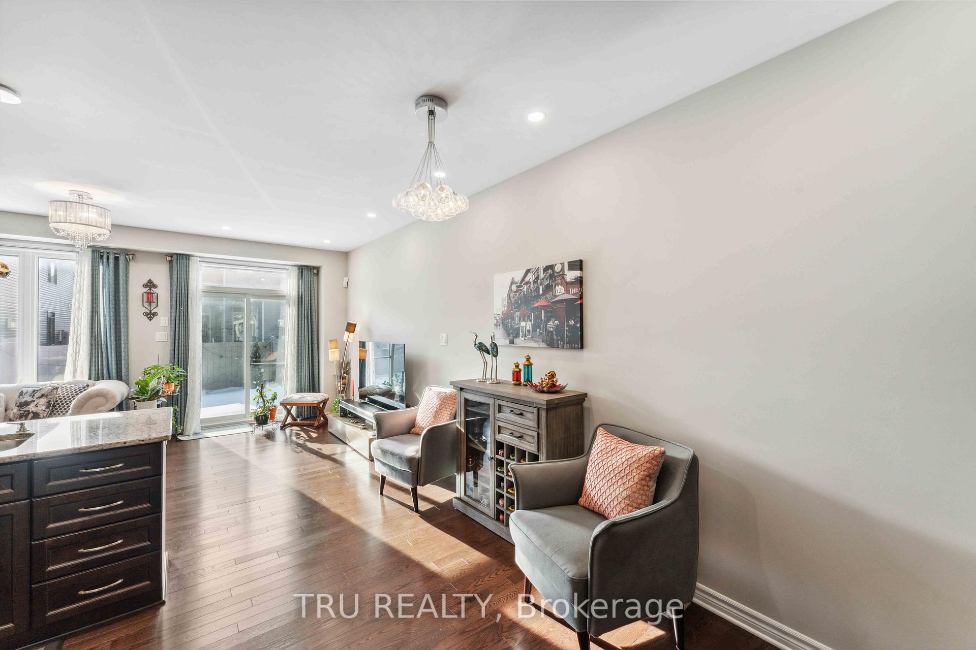 Photo 21 of 234 Fergus Crescent, Ottawa, Barrhaven - Cedargrove/Fraserdale — HOMEH