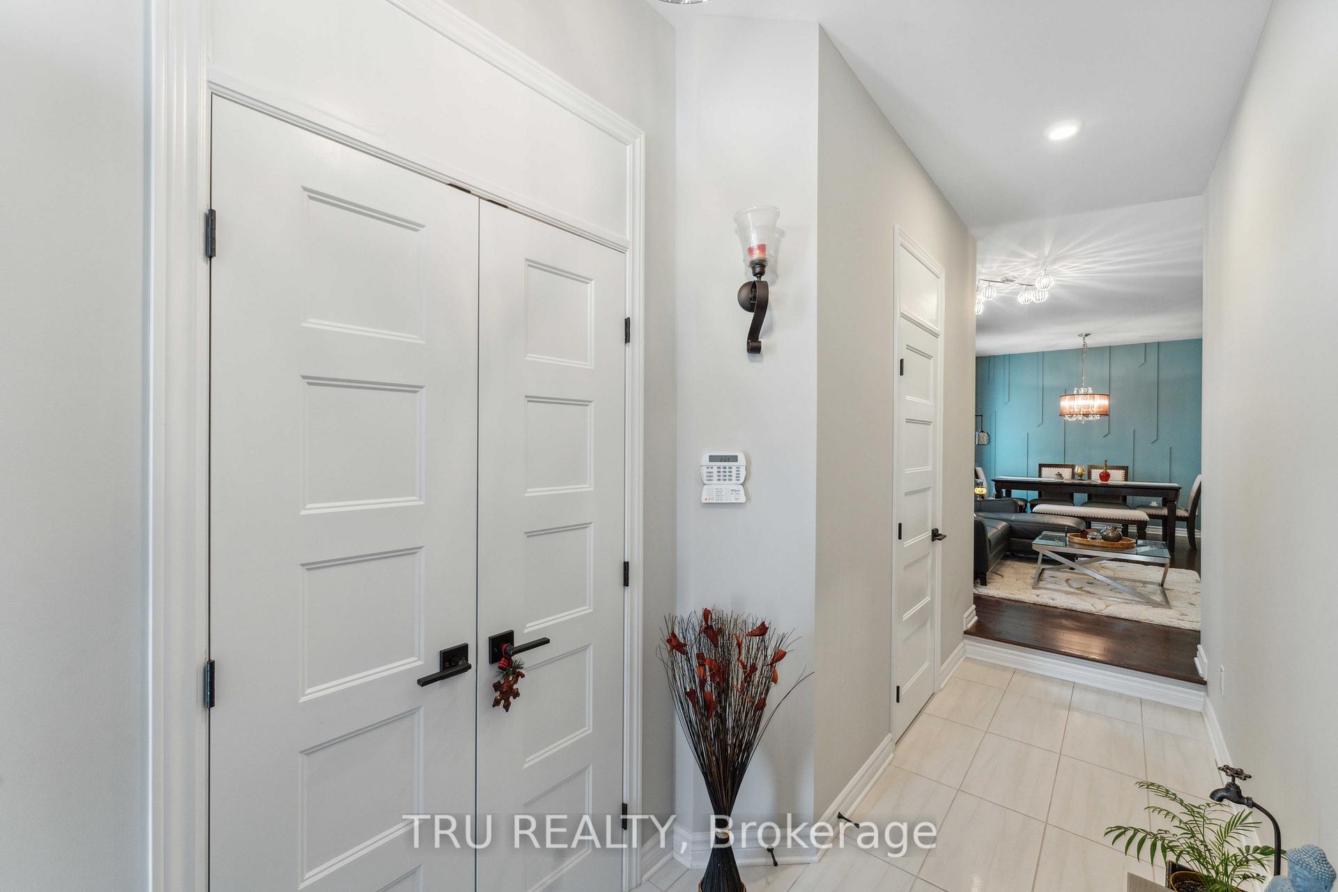 Photo 32 of 234 Fergus Crescent, Ottawa, Barrhaven - Cedargrove/Fraserdale — HOMEH