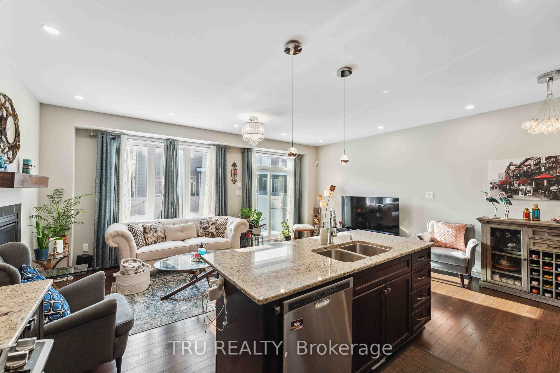 Photo 34 of 234 Fergus Crescent, Ottawa, Barrhaven - Cedargrove/Fraserdale — HOMEH