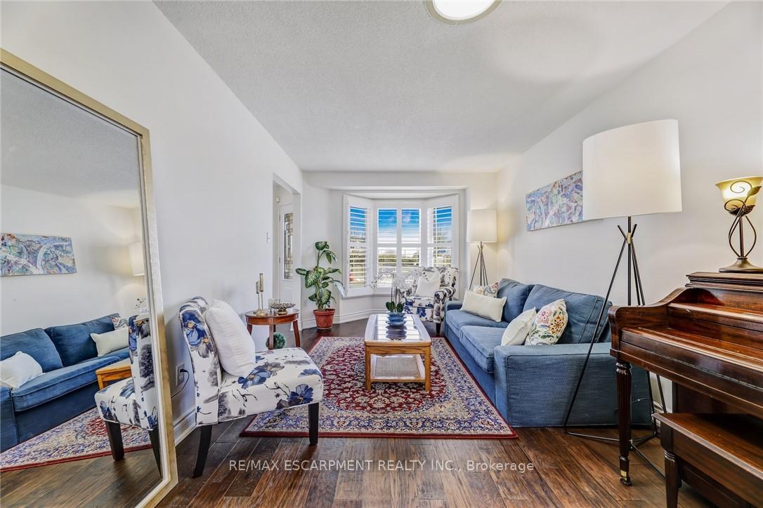 Photo 10 of 2430 Alder Drive, Burlington, Brant Hills — HOMEH