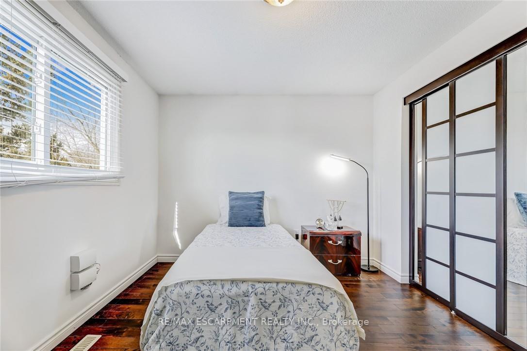 Photo 25 of 2430 Alder Drive, Burlington, Brant Hills — HOMEH