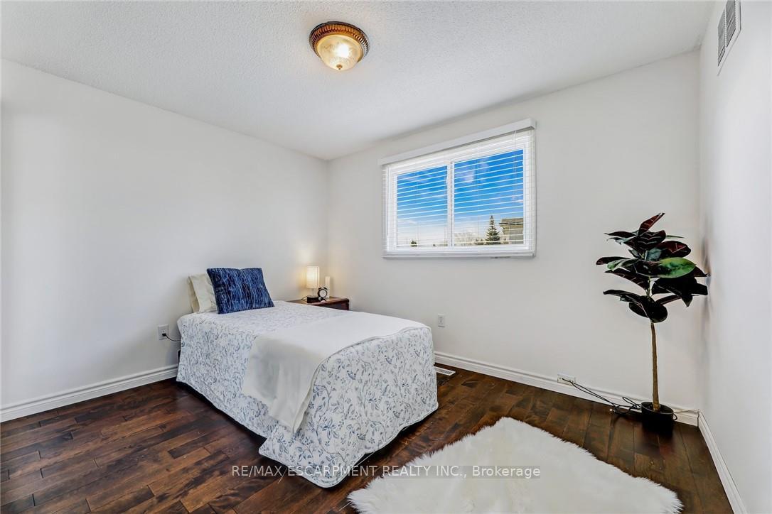 Photo 28 of 2430 Alder Drive, Burlington, Brant Hills — HOMEH