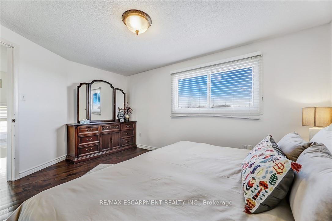 Photo 32 of 2430 Alder Drive, Burlington, Brant Hills — HOMEH