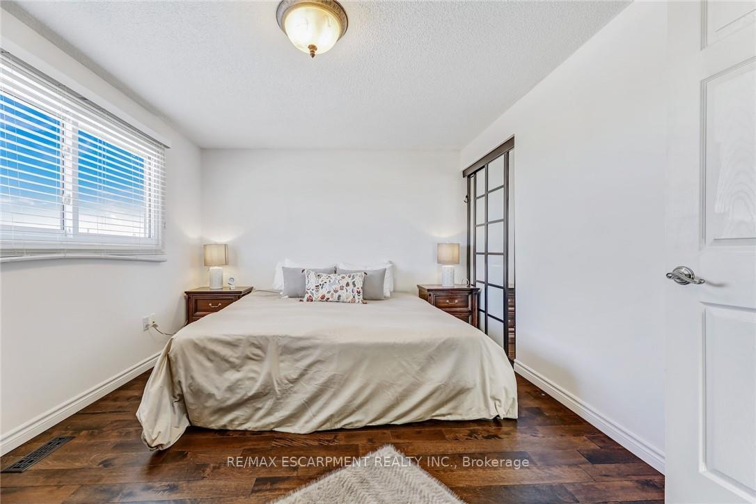 Photo 33 of 2430 Alder Drive, Burlington, Brant Hills — HOMEH