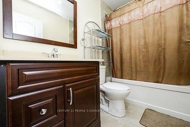 Photo 11 of Unit Main, 7 Albion Crescent, Brampton, Avondale — HOMEH