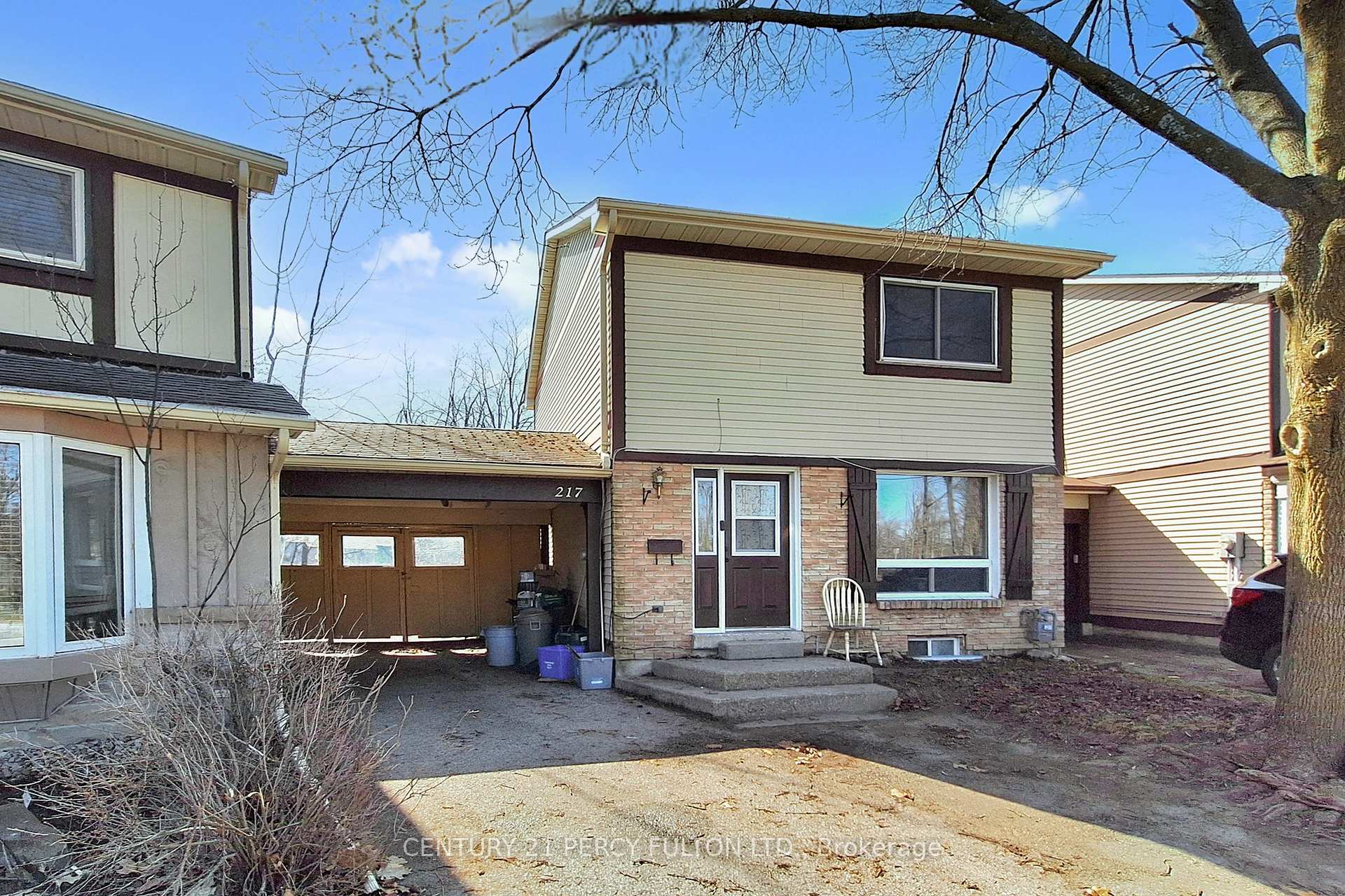 Photo 4 of 217 Cundles Road W, Barrie, Letitia Heights — HOMEH