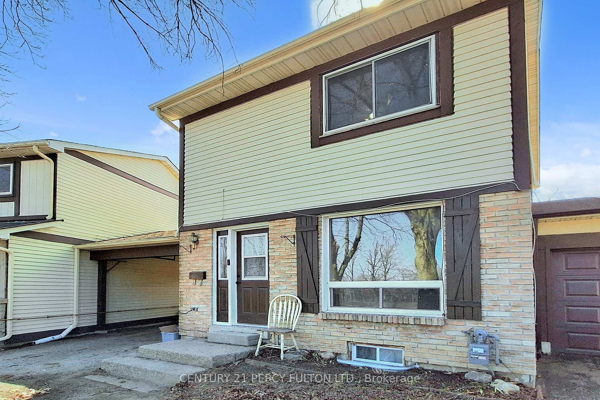 Photo 6 of 217 Cundles Road W, Barrie, Letitia Heights — HOMEH