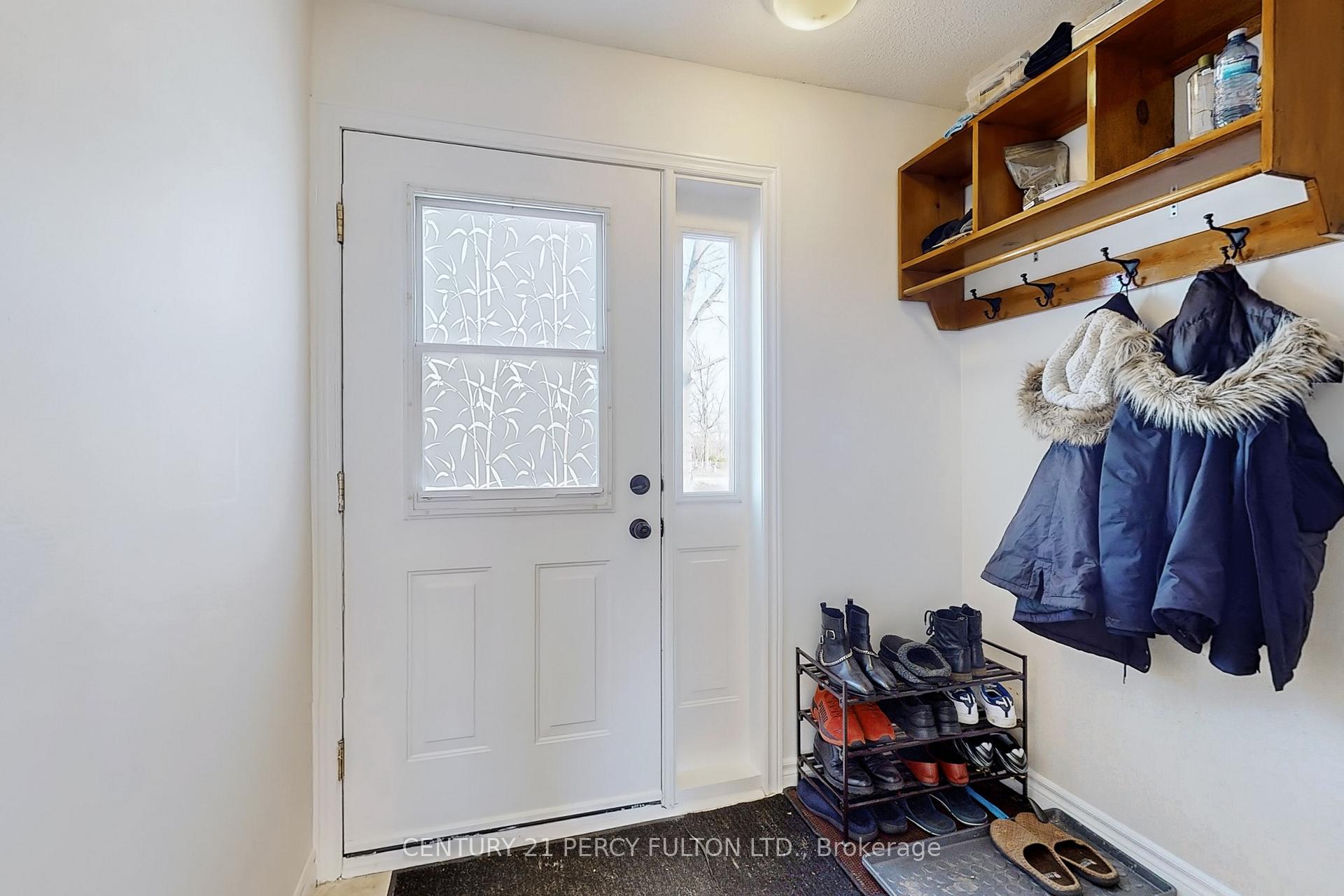 Photo 19 of 217 Cundles Road W, Barrie, Letitia Heights — HOMEH