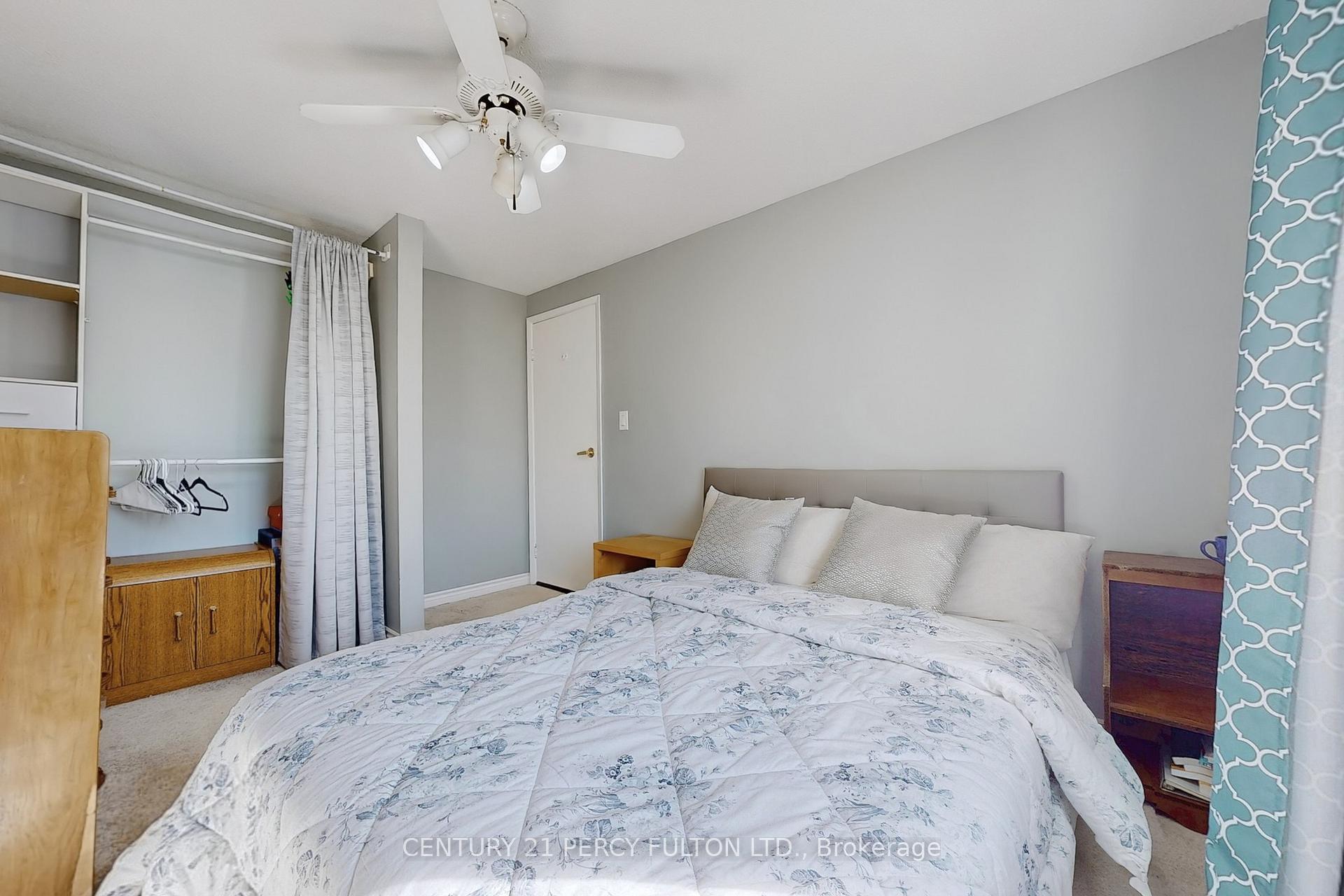Photo 25 of 217 Cundles Road W, Barrie, Letitia Heights — HOMEH