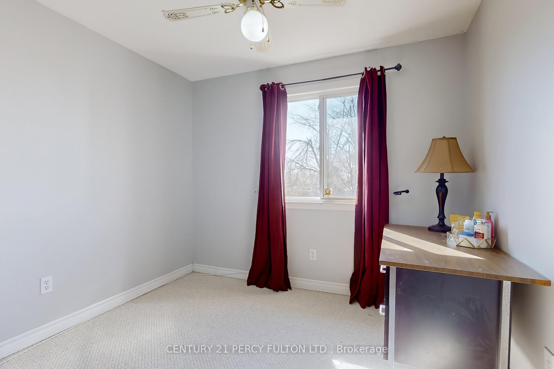 Photo 26 of 217 Cundles Road W, Barrie, Letitia Heights — HOMEH