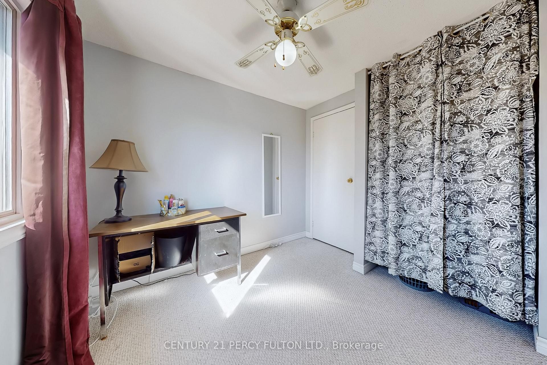 Photo 27 of 217 Cundles Road W, Barrie, Letitia Heights — HOMEH