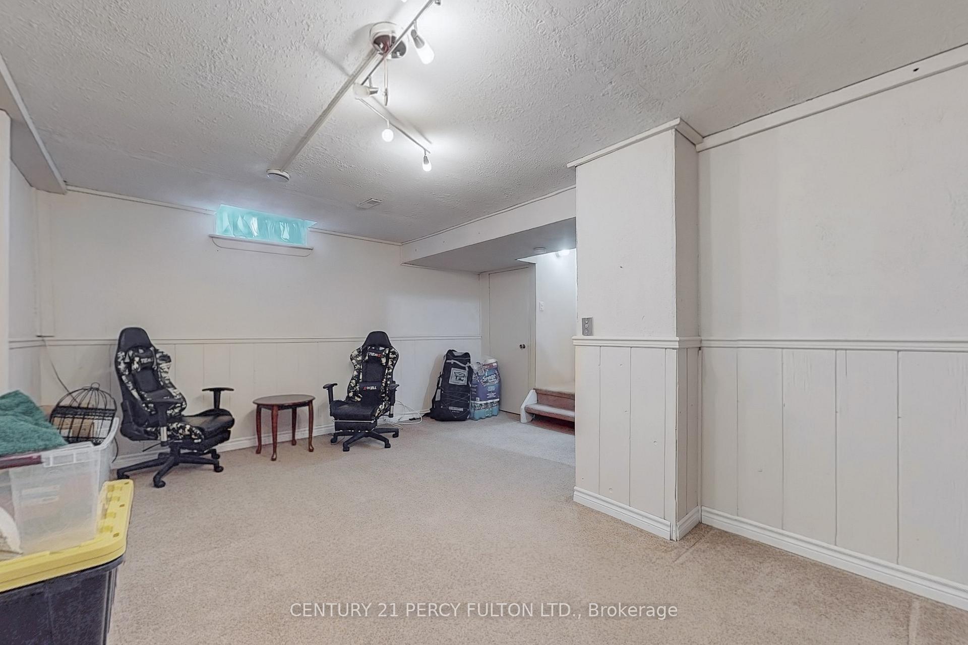 Photo 32 of 217 Cundles Road W, Barrie, Letitia Heights — HOMEH