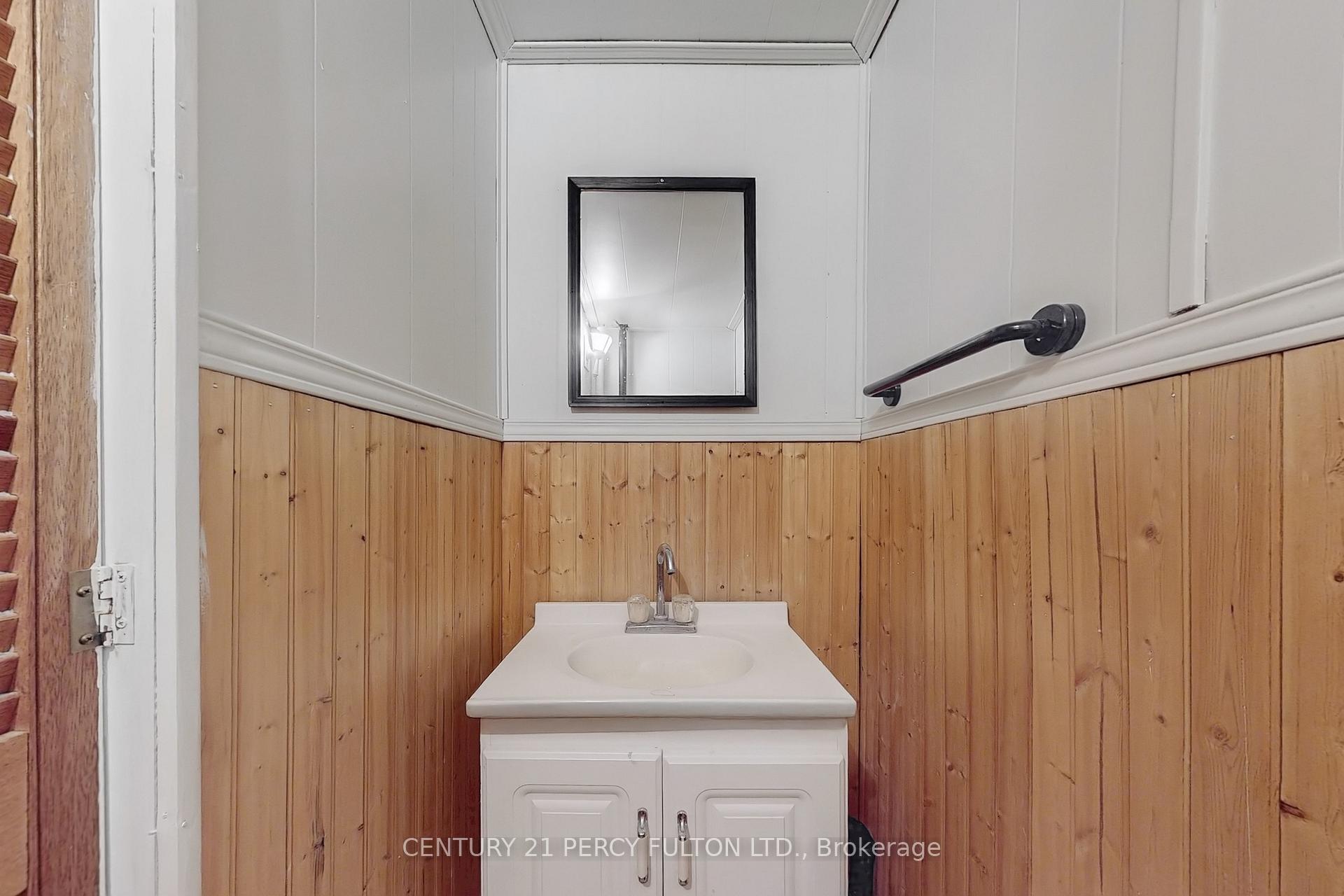 Photo 34 of 217 Cundles Road W, Barrie, Letitia Heights — HOMEH