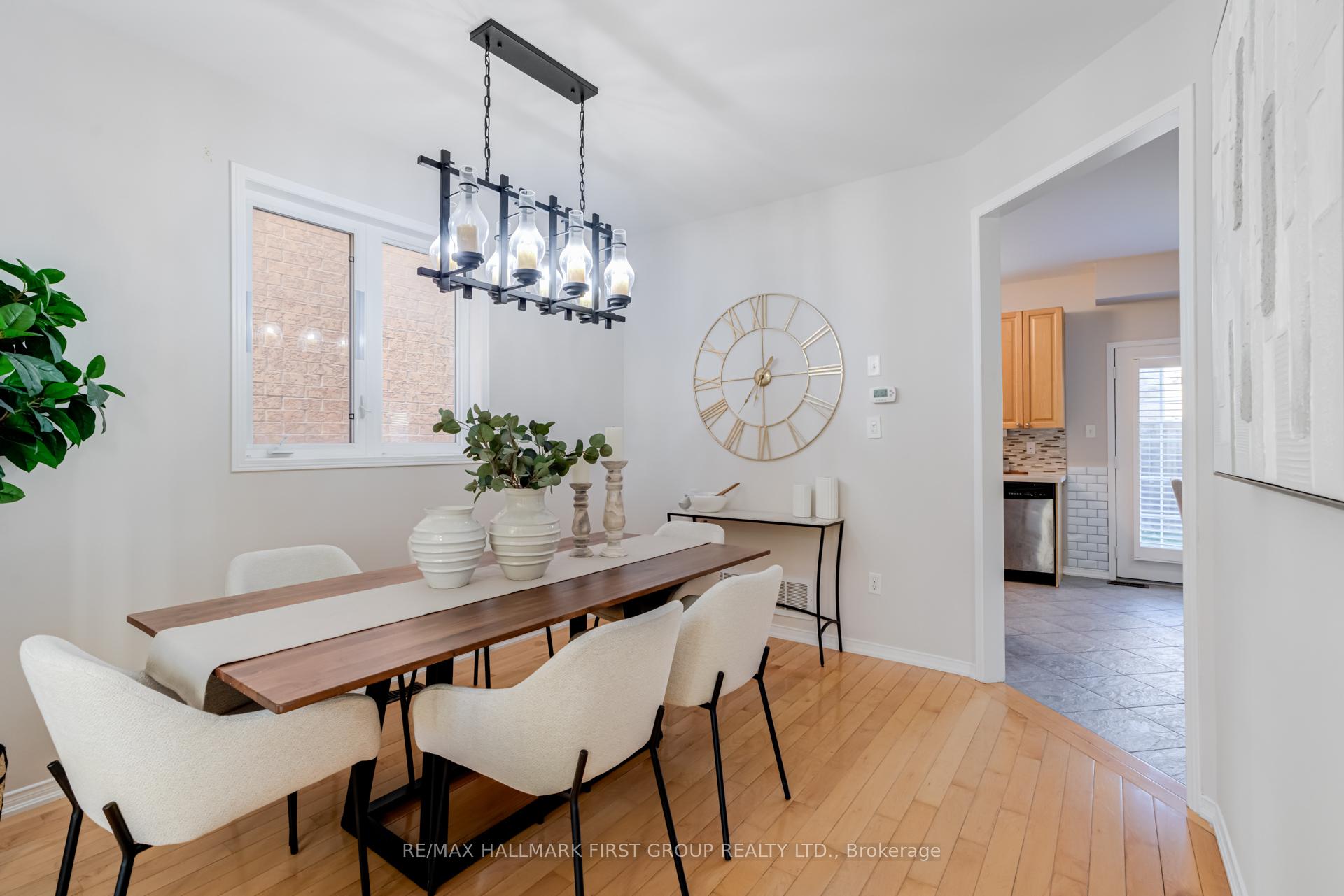Photo 7 of 2422 Pilgrim Square, Oshawa, Windfields — HOMEH