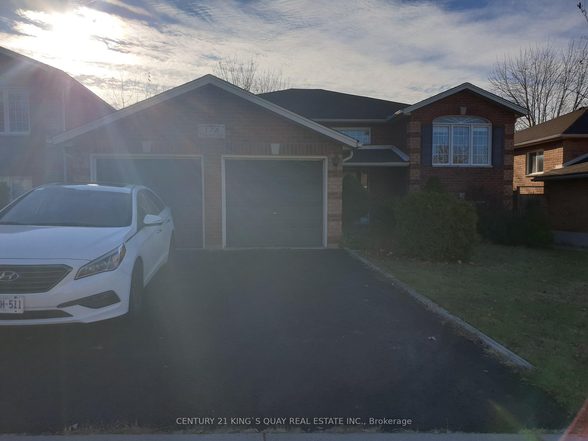 Photo 2 of 178 Wildwood Trail, Barrie, Ardagh — HOMEH