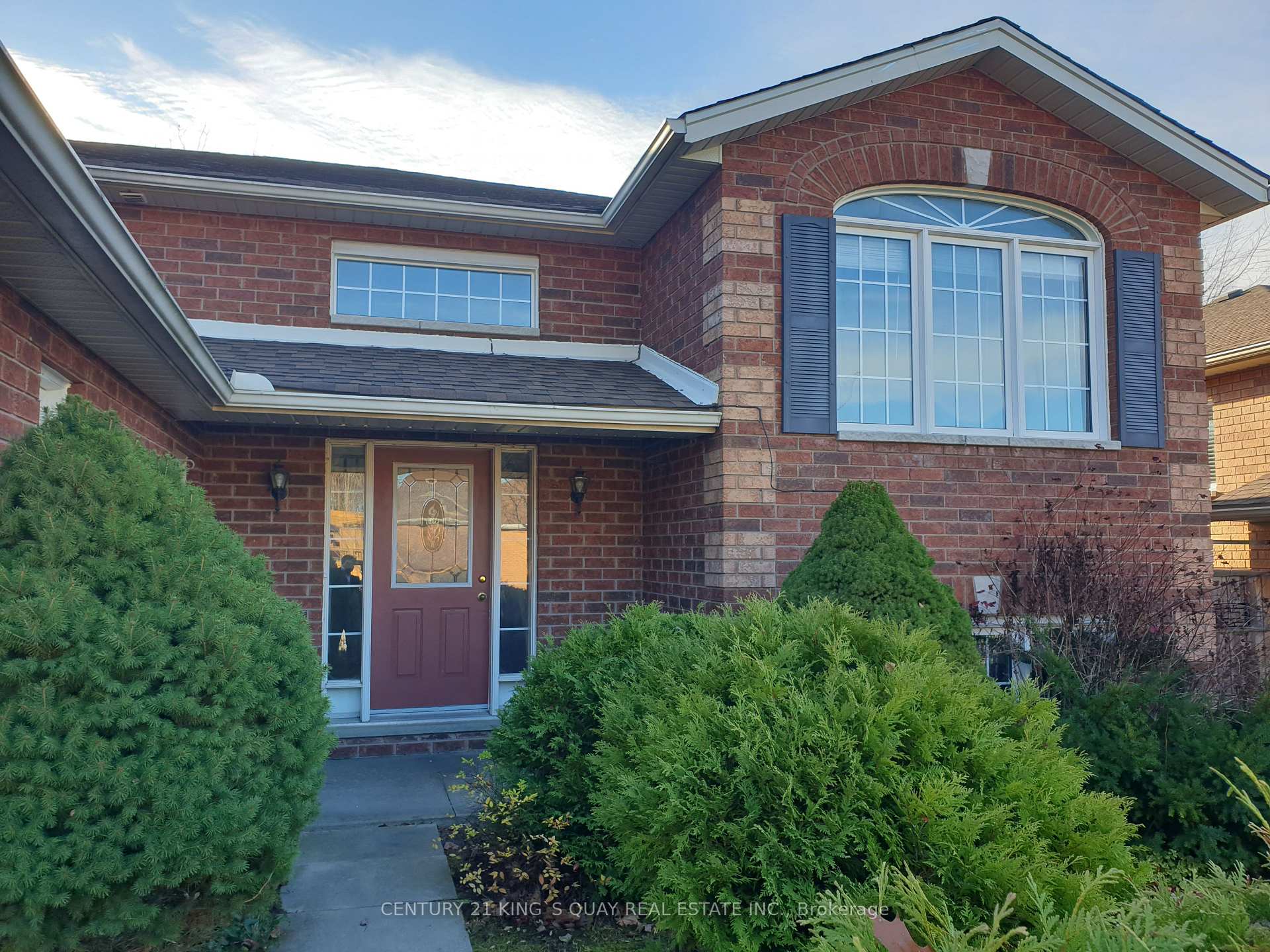 Photo 3 of 178 Wildwood Trail, Barrie, Ardagh — HOMEH
