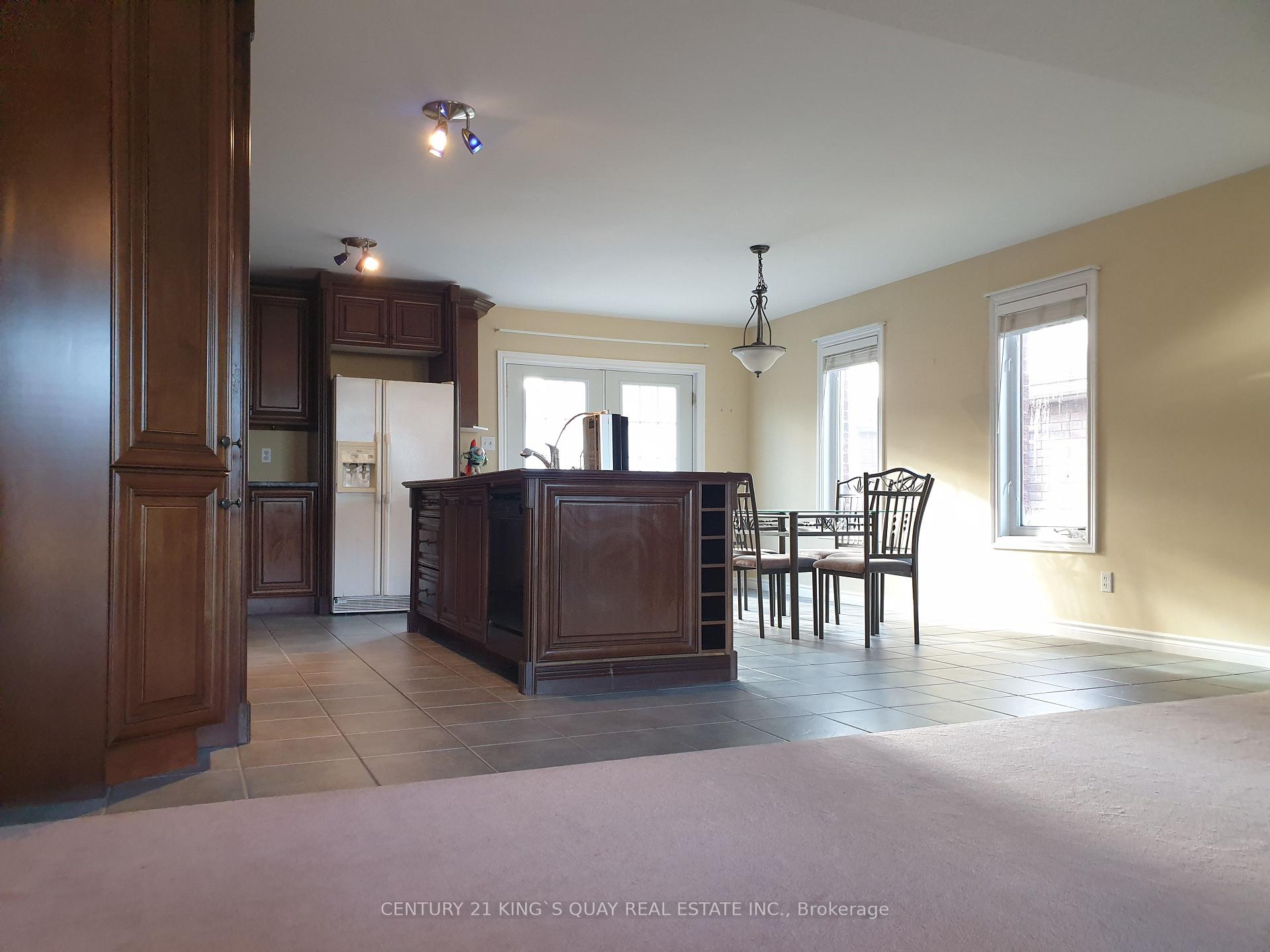 Photo 5 of 178 Wildwood Trail, Barrie, Ardagh — HOMEH