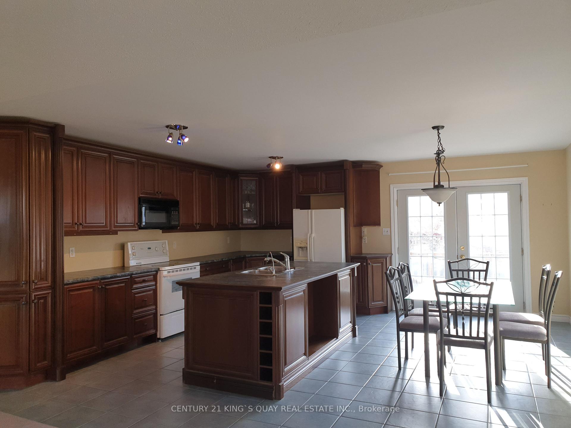 Photo 8 of 178 Wildwood Trail, Barrie, Ardagh — HOMEH