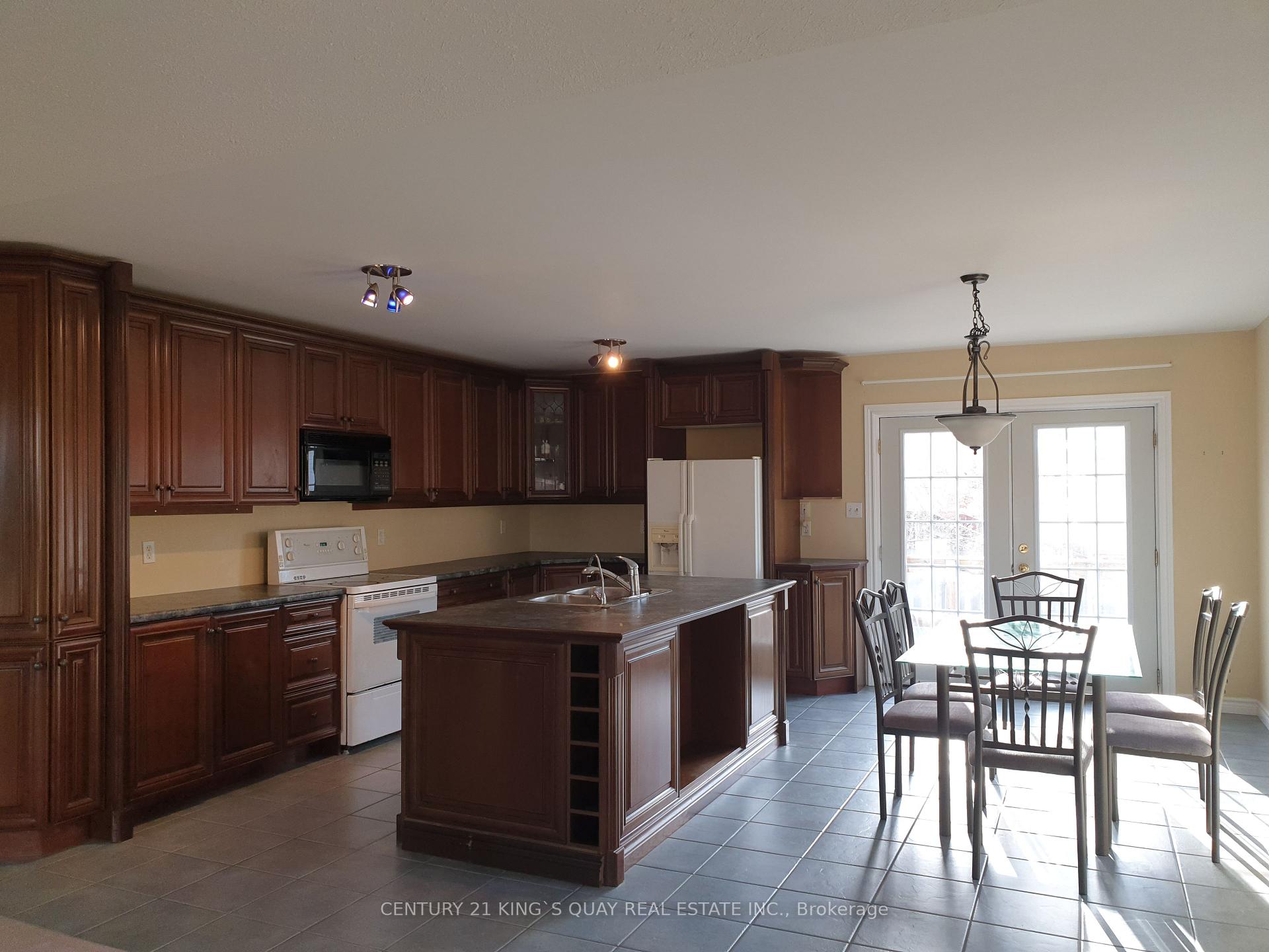 Photo 9 of 178 Wildwood Trail, Barrie, Ardagh — HOMEH