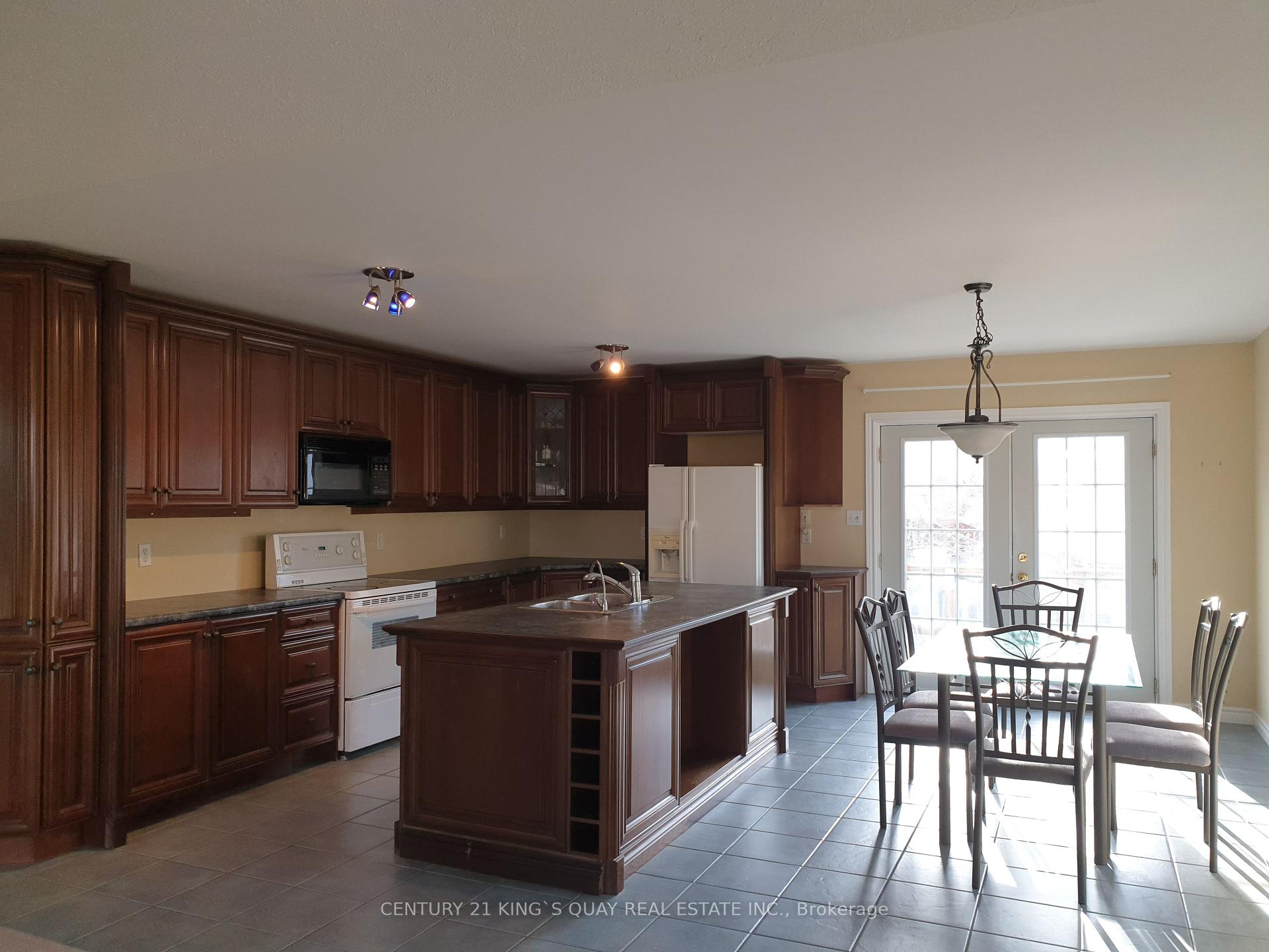Photo 11 of 178 Wildwood Trail, Barrie, Ardagh — HOMEH