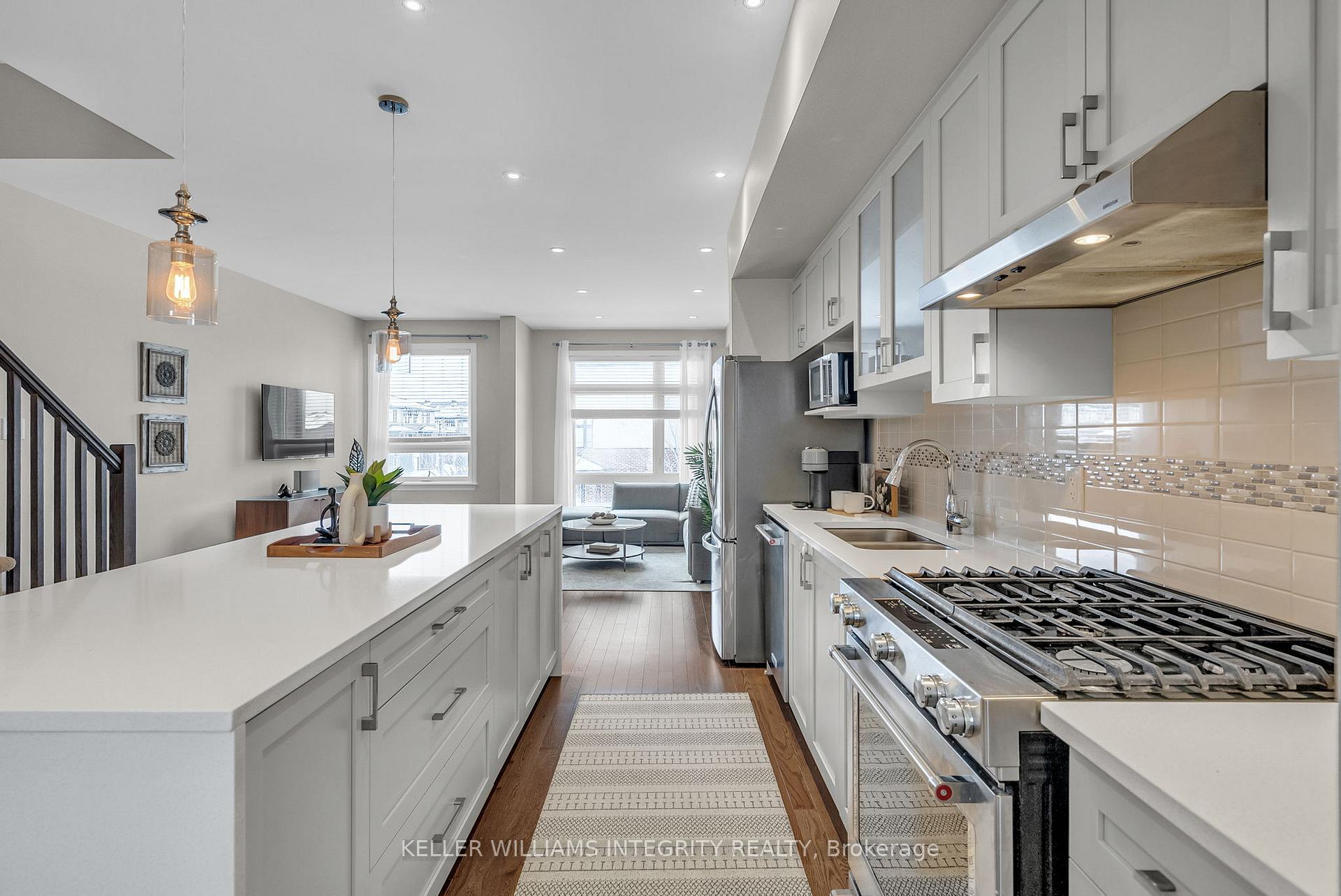 Photo 10 of 319 Twinflower Way, Ottawa, Barrhaven - Longfields — HOMEH