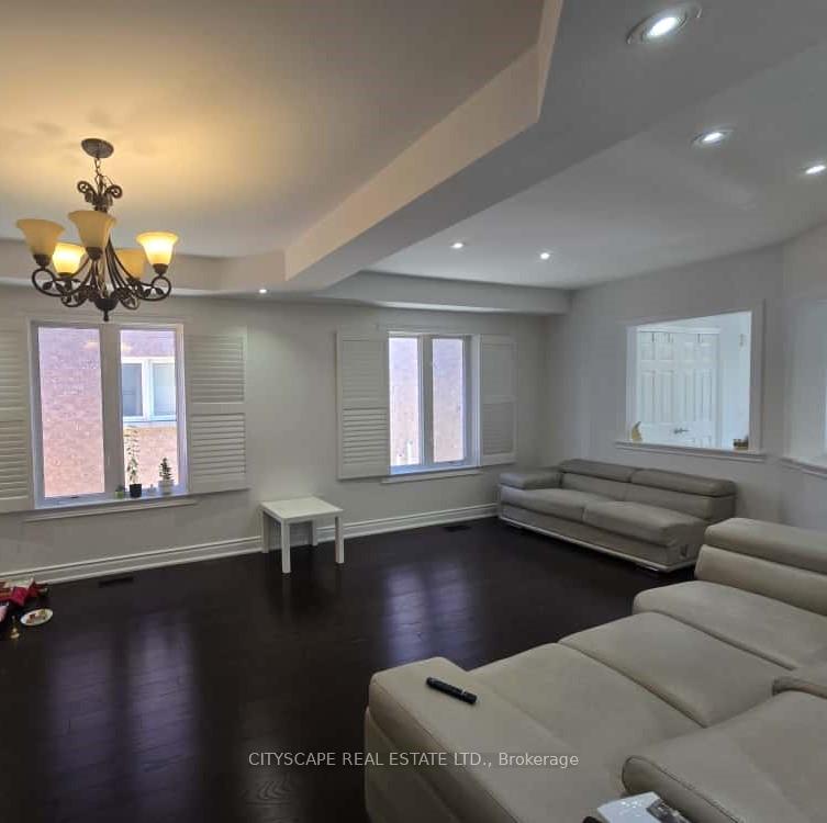 Photo 6 of 9 Alfonso Crescent, Brampton, Bram East — HOMEH