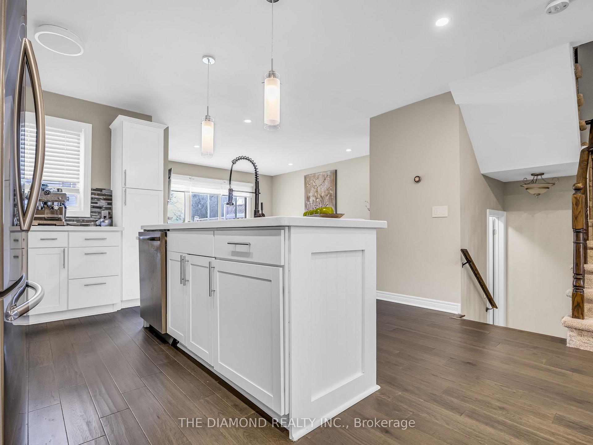Photo 14 of 2971 Glover Lane, Burlington, Rose — HOMEH
