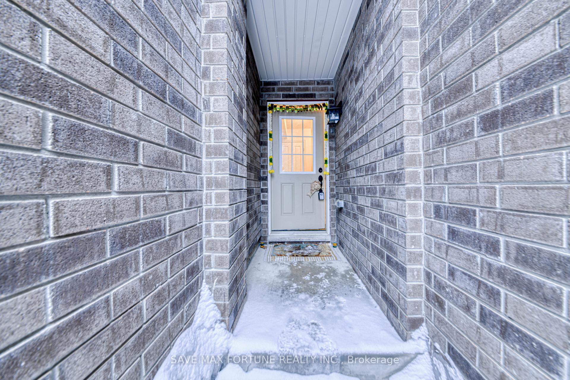 Photo 21 of 15 Pumpkin Corner Crescent, Barrie, Rural Barrie Southeast — HOMEH