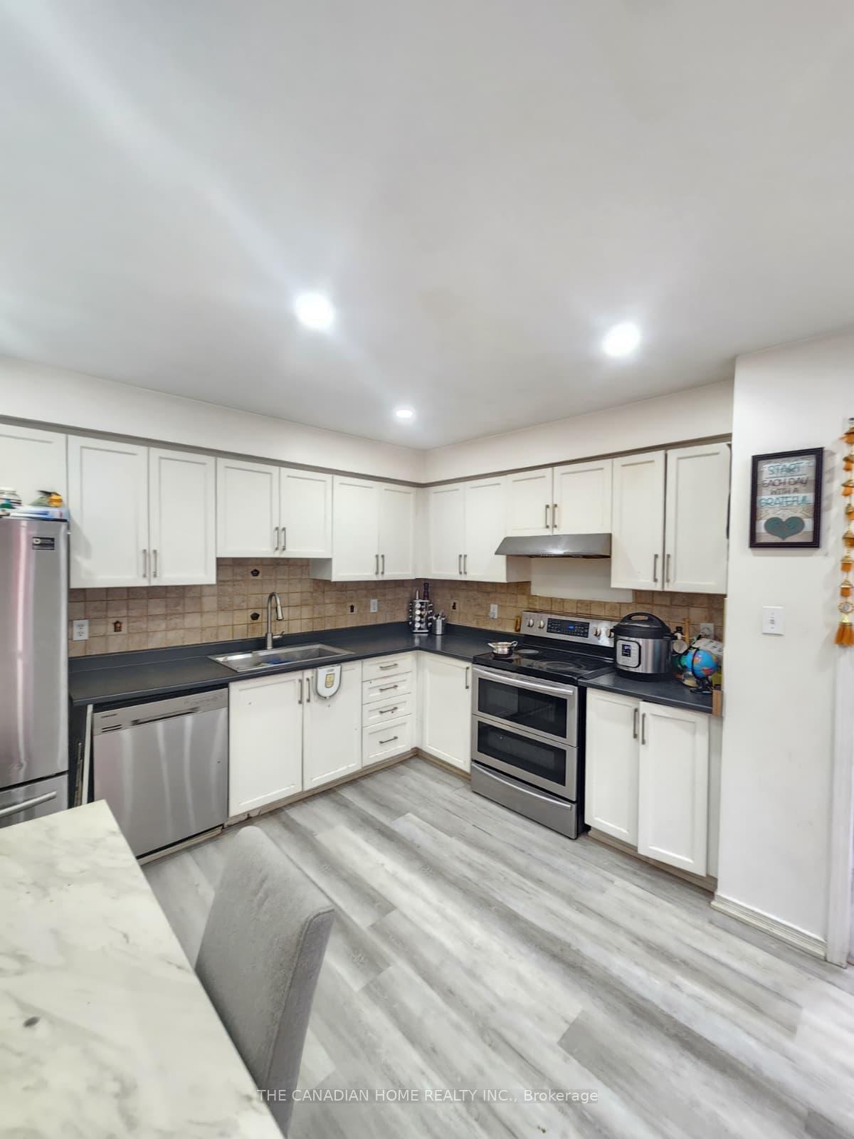Photo 4 of 113 Twin Pines Crescent, Brampton, Northwest Sandalwood Parkway — HOMEH