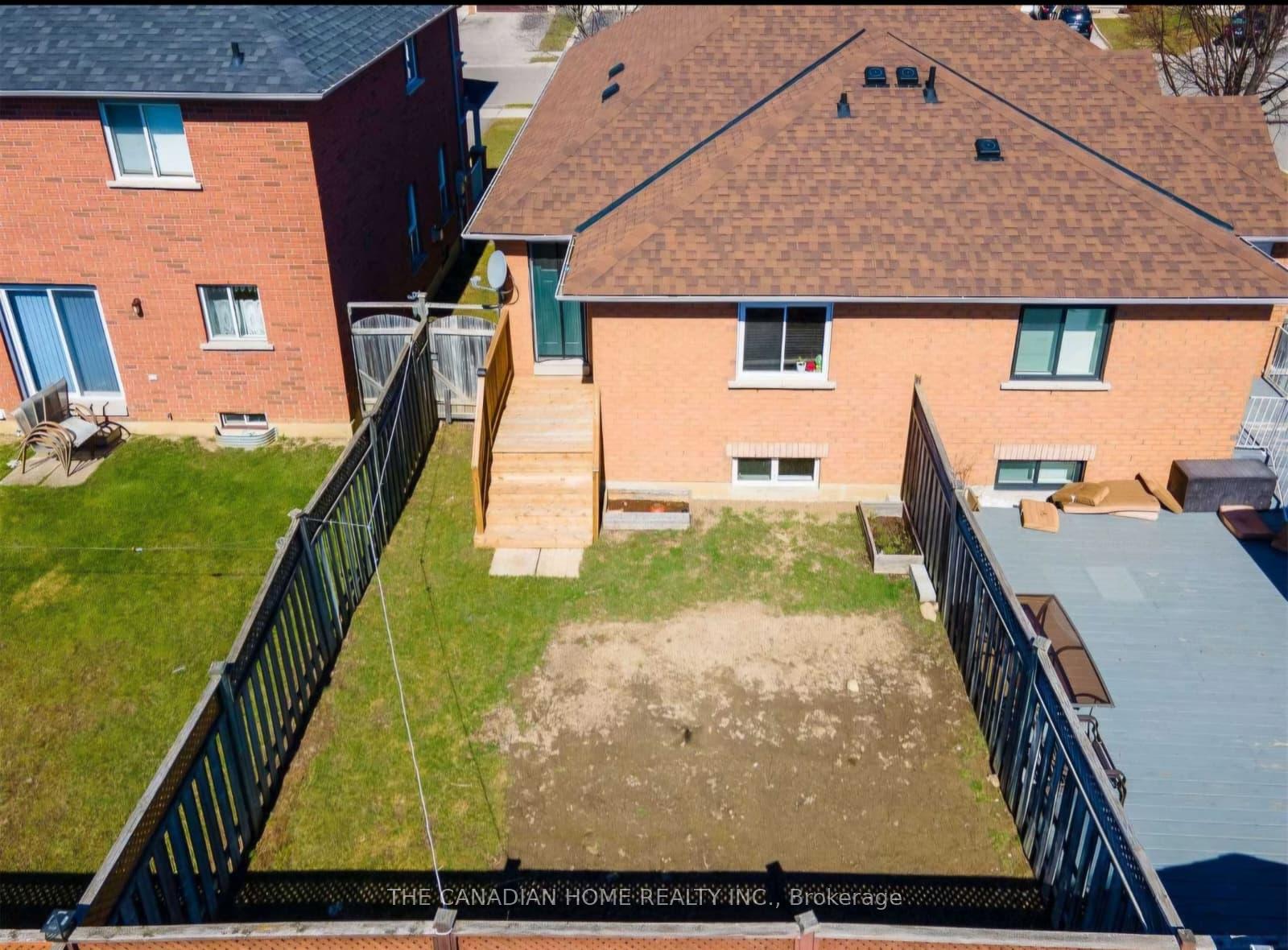 Photo 10 of 113 Twin Pines Crescent, Brampton, Northwest Sandalwood Parkway — HOMEH