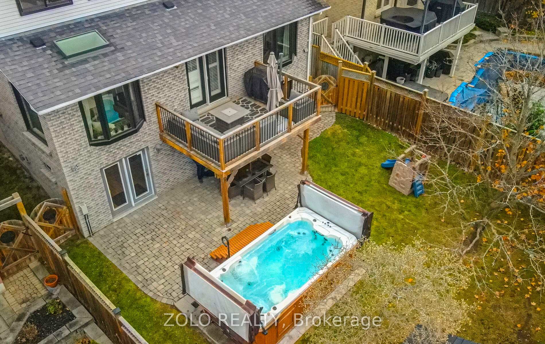 Photo 3 of 871 Peggoty Circle, Oshawa, Eastdale — HOMEH