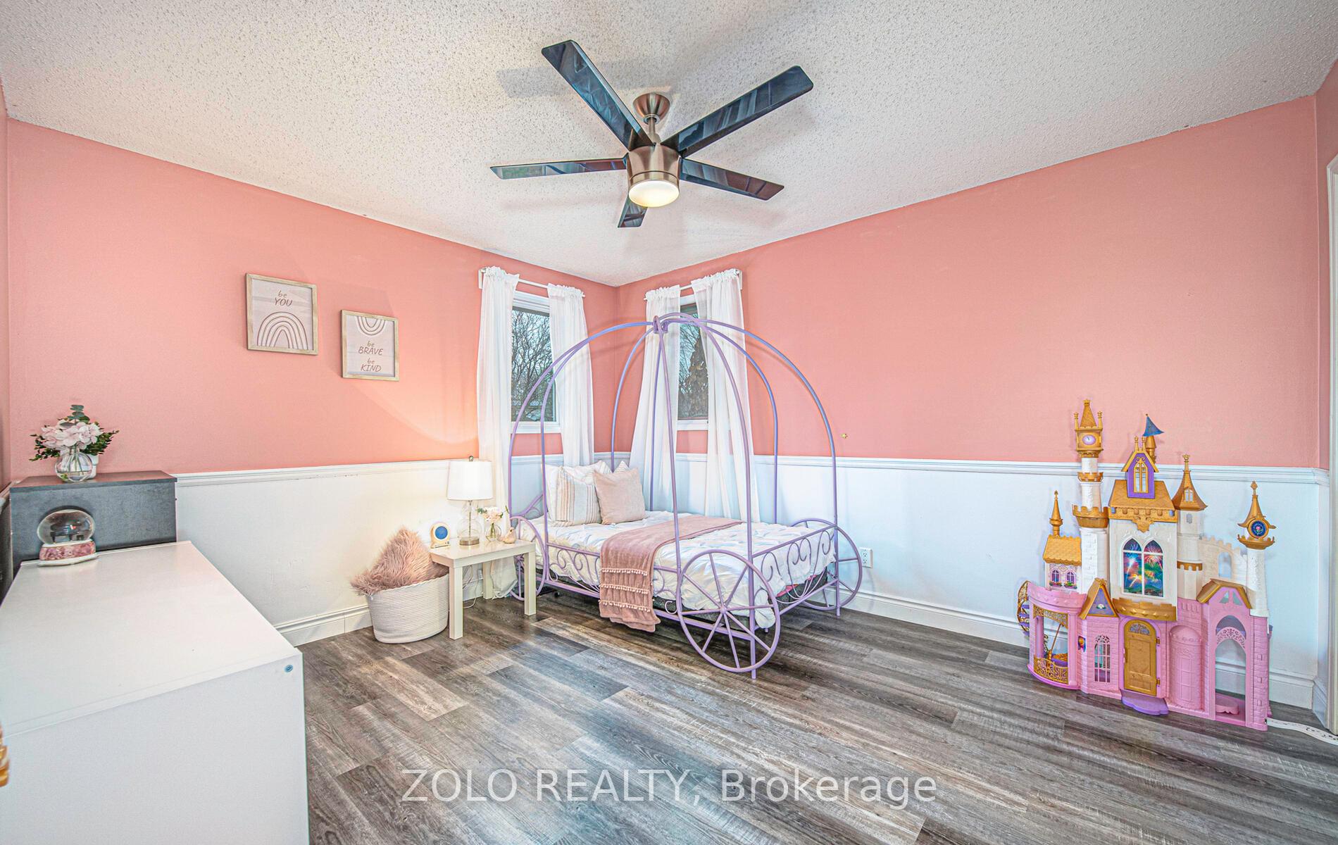Photo 23 of 871 Peggoty Circle, Oshawa, Eastdale — HOMEH