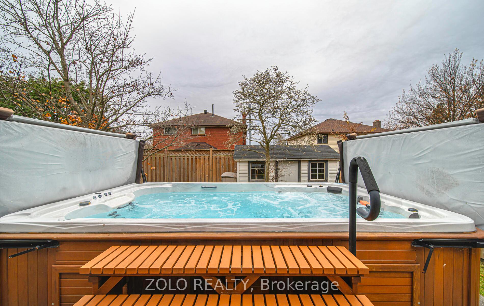 Photo 31 of 871 Peggoty Circle, Oshawa, Eastdale — HOMEH