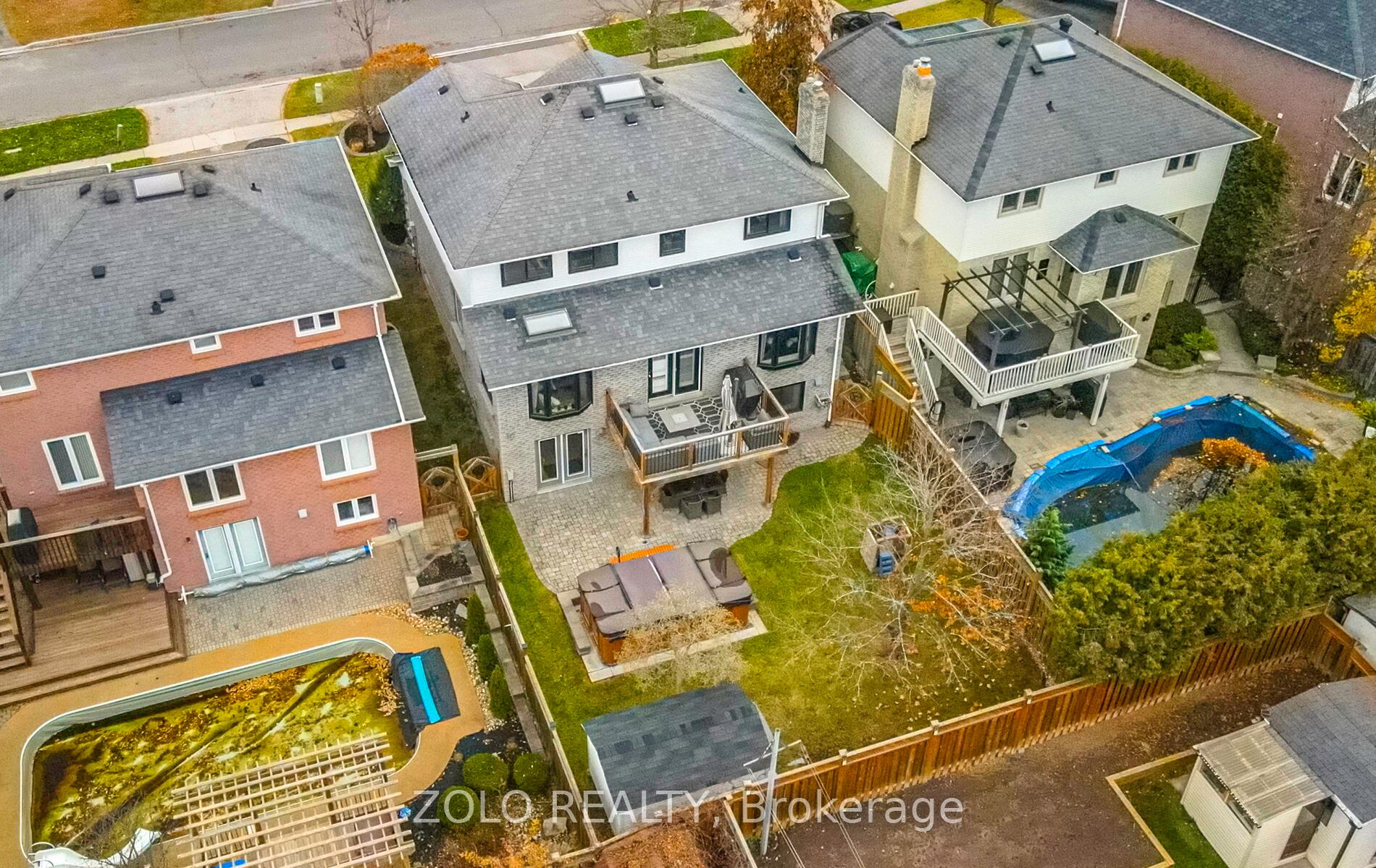 Photo 38 of 871 Peggoty Circle, Oshawa, Eastdale — HOMEH