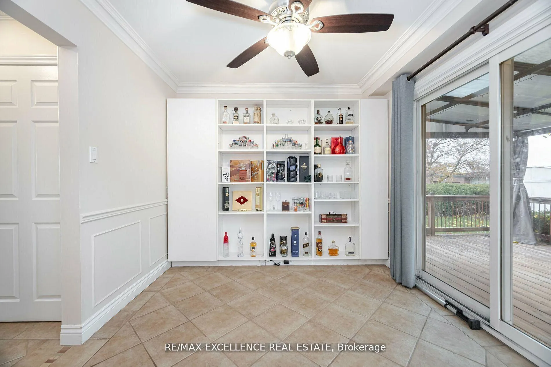 Photo 14 of 11 Crawley Drive, Brampton, Avondale — HOMEH
