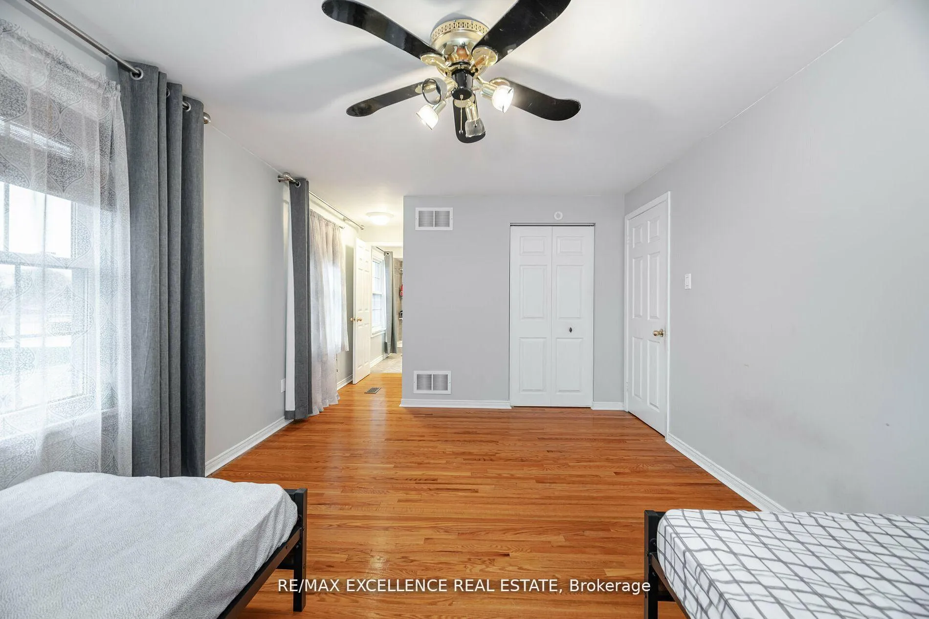 Photo 20 of 11 Crawley Drive, Brampton, Avondale — HOMEH