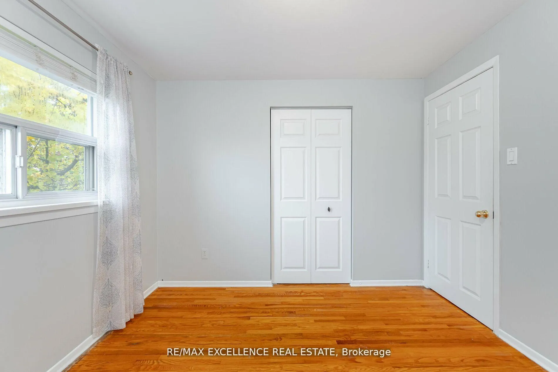 Photo 25 of 11 Crawley Drive, Brampton, Avondale — HOMEH