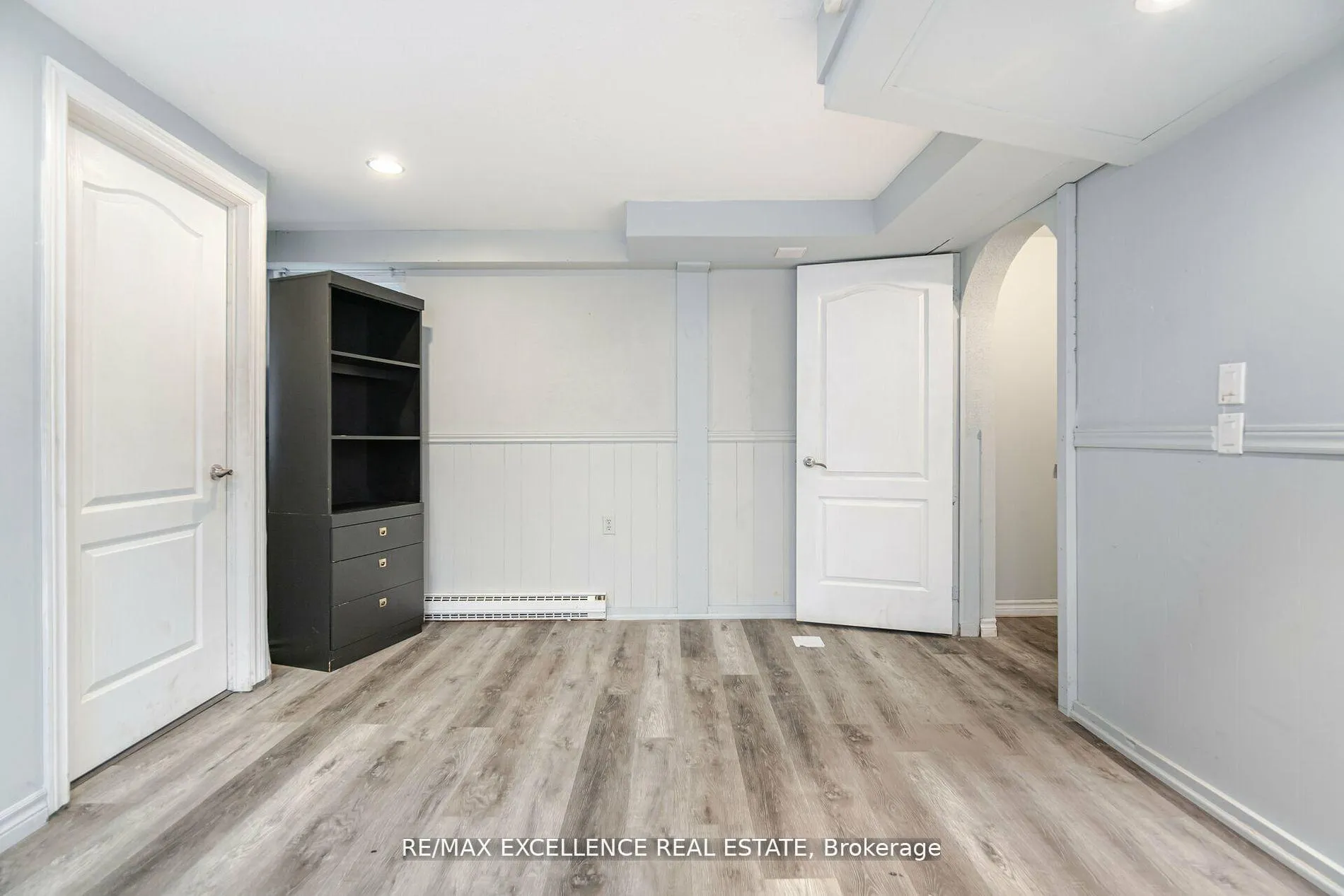 Photo 31 of 11 Crawley Drive, Brampton, Avondale — HOMEH