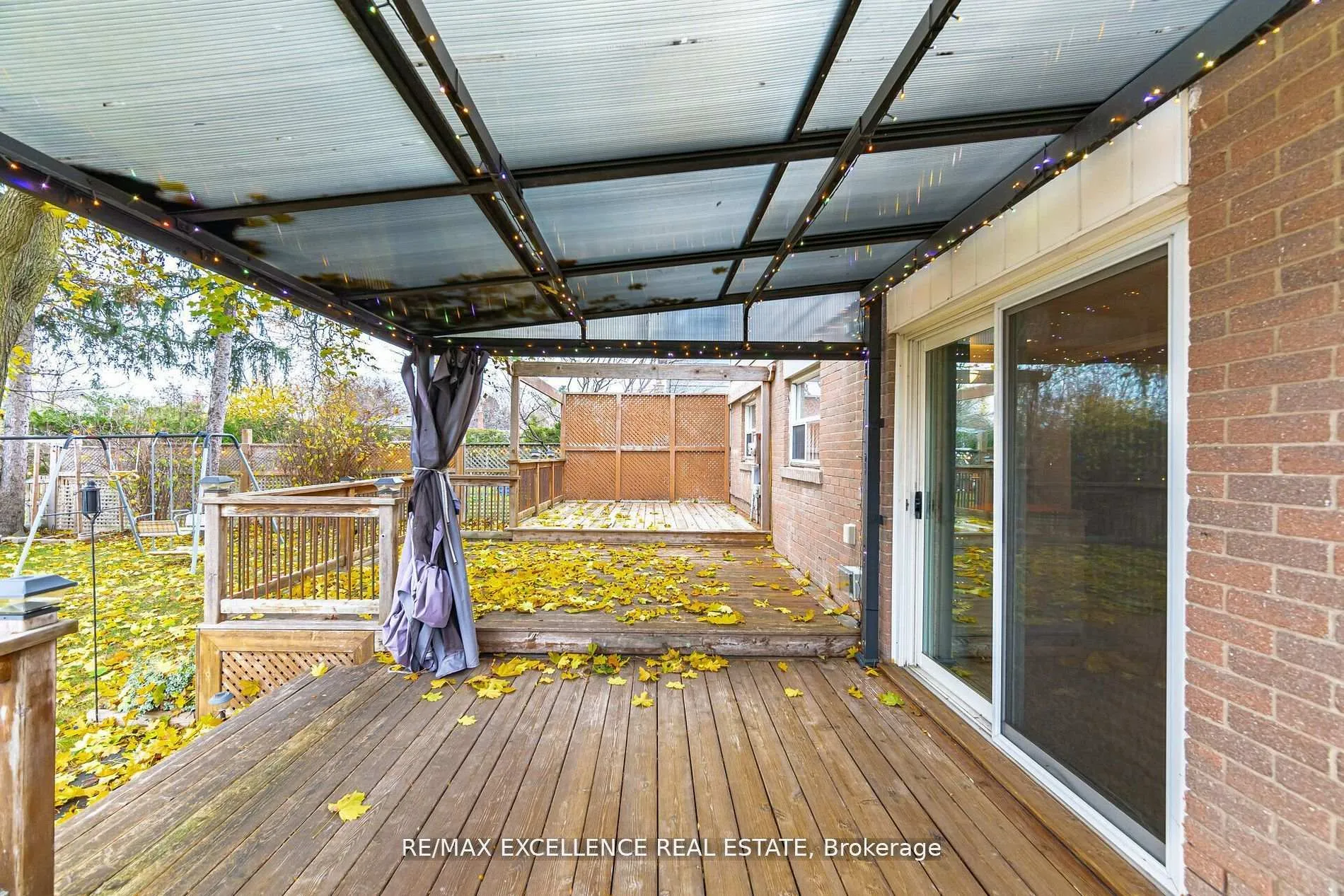 Photo 37 of 11 Crawley Drive, Brampton, Avondale — HOMEH