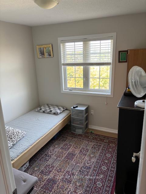 Photo 11 of 57 Decker Hollow Circle, Brampton, Credit Valley — HOMEH