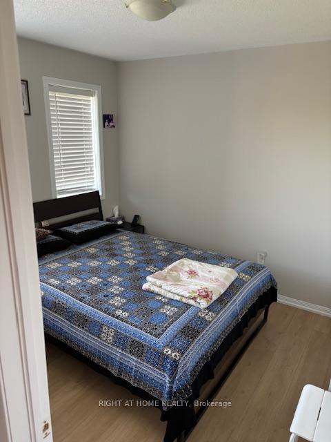 Photo 12 of 57 Decker Hollow Circle, Brampton, Credit Valley — HOMEH