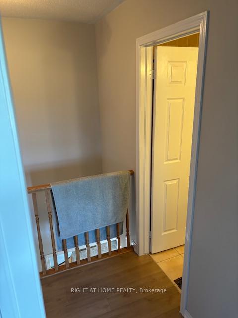Photo 15 of 57 Decker Hollow Circle, Brampton, Credit Valley — HOMEH