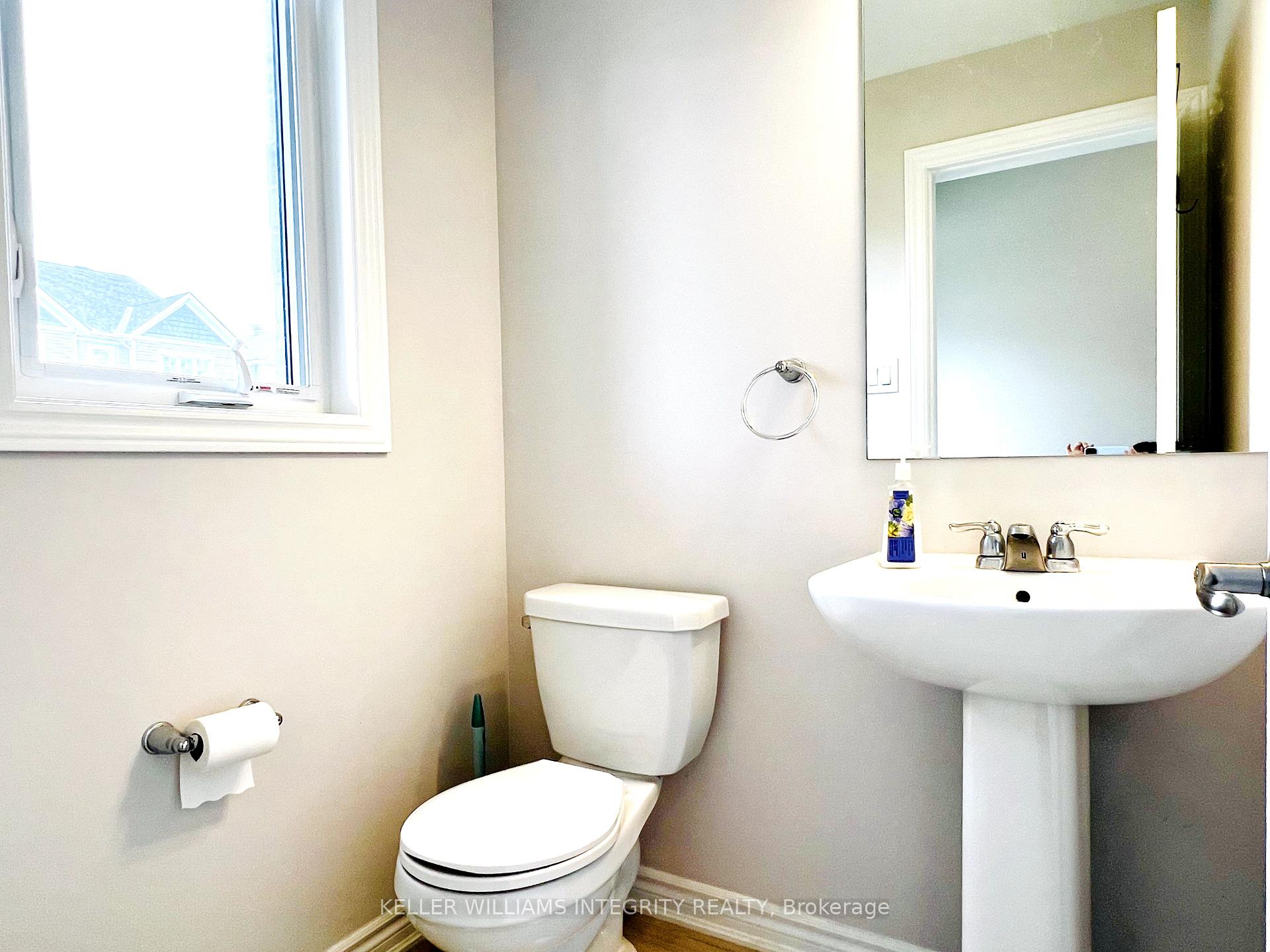 Photo 3 of 23 Racemose Street, Ottawa, Barrhaven - Half Moon Bay — HOMEH